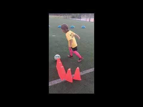 U7 Individual Training - Dribbling Drills - The V tur