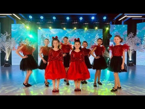 Meleca Alina și Creț Daria (Boom Kids) - Ninge încet