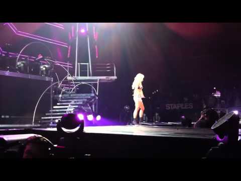 I Wanna Go HD Performance - Britney Spears (Front Row L.A Show)