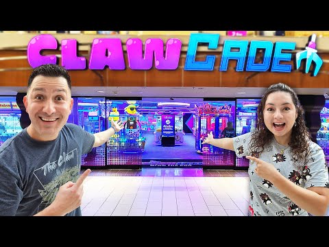 The Most HIGH-TECH claw machine arcade Ever, ClawCADE! New York's Newest Arcade!