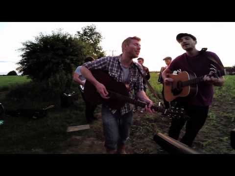 CC SMUGGLERS // Pouring Rain // 100%