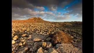 preview picture of video 'El Monumento Natural del Malpaís de la Arena - Fuerteventura'