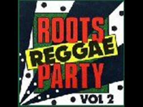 Delton Screechie & Ringo Living In The Ghetto with Version