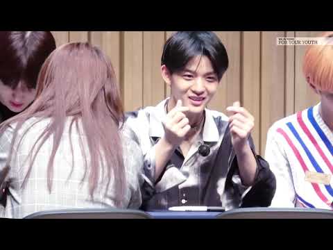 [180401] Bae Jinyoung Fancam - Fansign