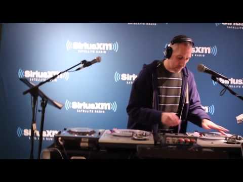 Marvelous Mag & SmooVth | Freestyle | Rap Is Outta Control