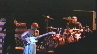 13 - Rage Against The Machine - Roll Right (Live)