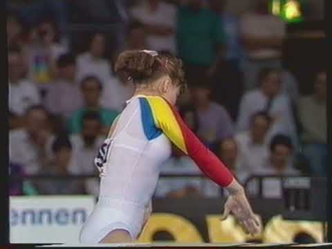 Daniela Silivas (ROM) - Worlds 1989 - Floor Exercise Final