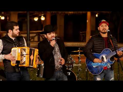 Nestor Peralta Ft. Grupo Fernandez - Se Te Hizo Poco (En Vivo 2018)