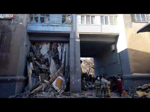 العثور على رضيع حي تحت أنقاض عقار بعد انفجار غازي في روسيا…