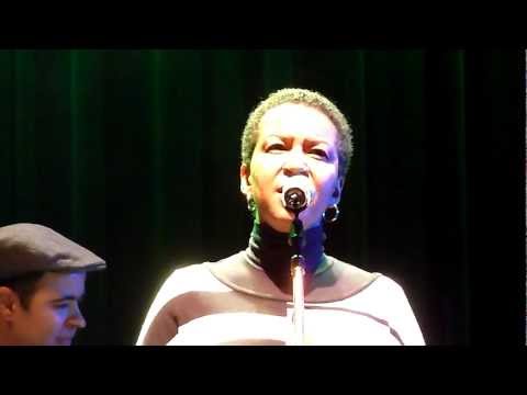 Rodrigo Campos - Participações de Criolo, Luisa Maita e Juçara Marçal (5/2012) 6 "Jardim Japão"