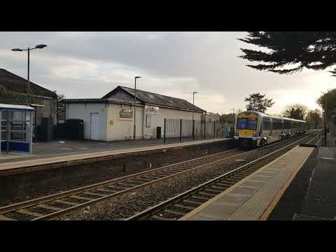 NIR class 3000 unit 3007 passing Dunmurry 1/11/22