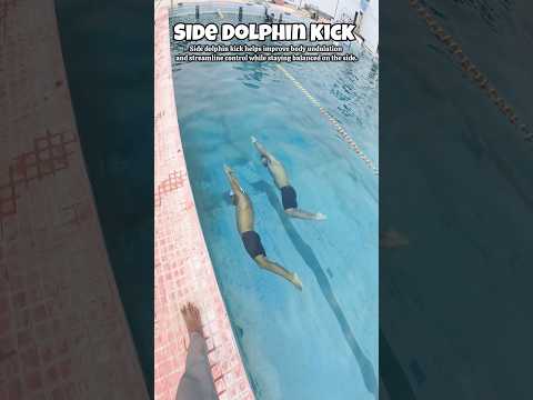 Underwater Swimming with Side Dolphin Kick 🏊🏻 #swimmingtips #swim #swimmingpool #underwater