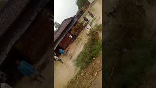 preview picture of video 'PWD की लापरवाही से डूब गया गांव'