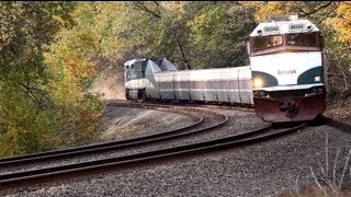 preview picture of video 'Control Car 90340 leads the Amtrak Cascades SB @ the Ridgefield Wildlife Refuge, Washington 11.9.11'
