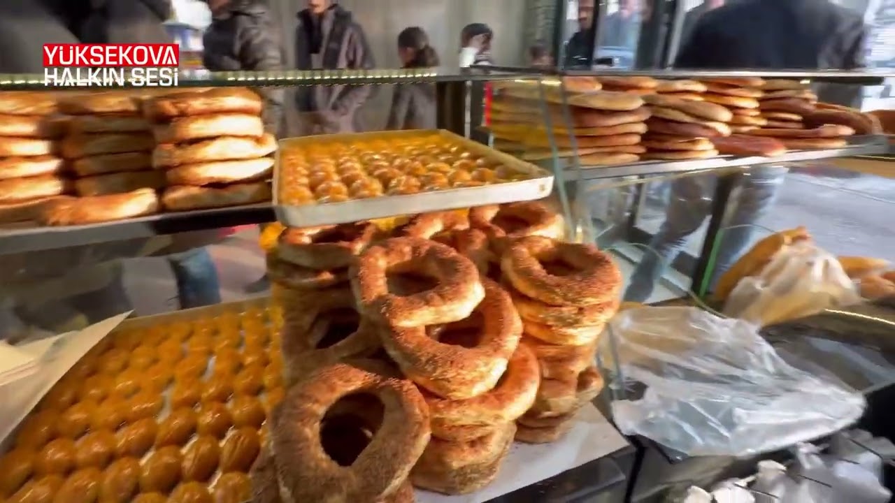 Yüksekova'da Ramazan yoğunluğu devam ediyor