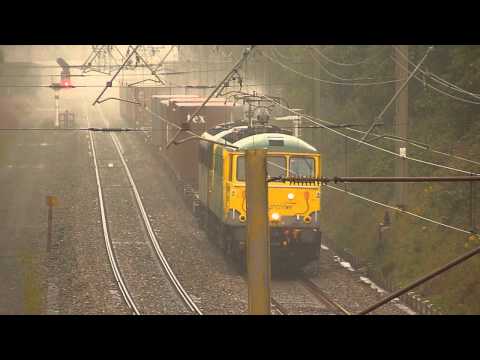 4M74 = 86637 & 86631 Freightliner.