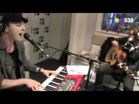 Radio 538: Gavin Degraw - Soldier (live bij Evers Staat Op)