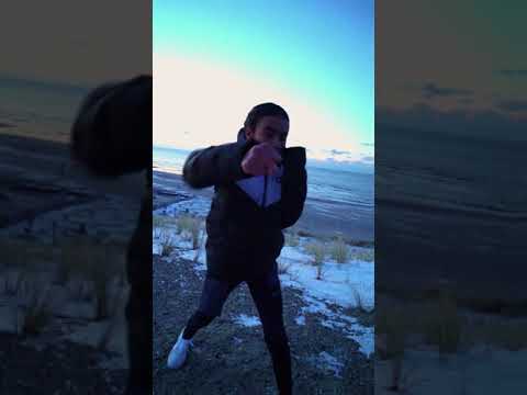 Amira Tahri boxing short