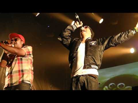 Chinese Man w/ Rollin Rockers (Lush One & Plex Rock) "GET UP" live at TERRE DE SONS