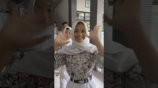 Download lagu SMA NEGERI 1 KAYEN MENERIMA MBG PERTAMA KALINYA (KAMIS, 6 NOVEMBER 2025)  mp3