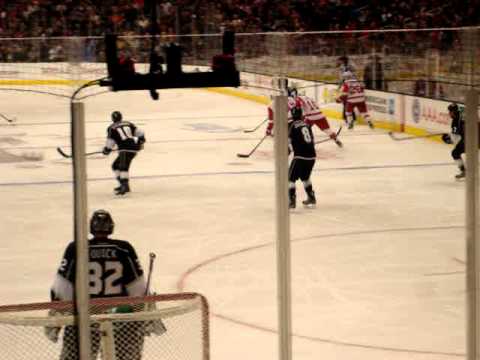 Drew Doughty: D-Zone Face off vs Red Wings - 3/13/2012