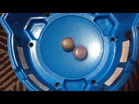 Beyblade Burst Battle: Valtryek VS Doomscizor