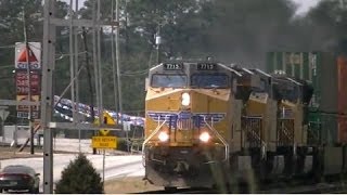 preview picture of video 'Norfolk Southern 226 Eastbound Intermodal in Lithia Springs,Ga 03-07-2014©'