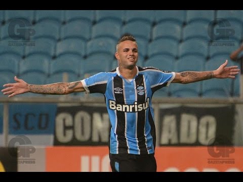 Grêmio 2 x 0 Coritiba - GOLS E MELHORES MOMENTOS - Campeonato Brasileiro - 29/05/2016