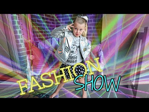 LiL' JoJo's BACK TO SCHOOL Fashion Show! Video