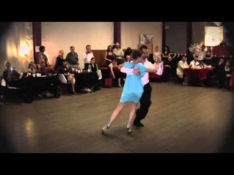  Andrea Misse  and  Javier Rodriguez  are  dancing  to  the  tango  "  Una Fija  "