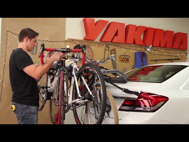 Yakima Kingjoe Pro Bike Carrier Car Bike rack in Road in Oakville / Halton Region