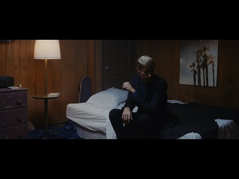 Andrew McMahon in the Wilderness - Paper Rain (Official Video)