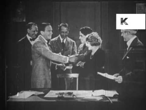 1920s  Douglas Fairbanks, Mary Pickford and Charlie Chaplin form United Artists