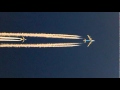 Lentokoneet ohittelee taivallla