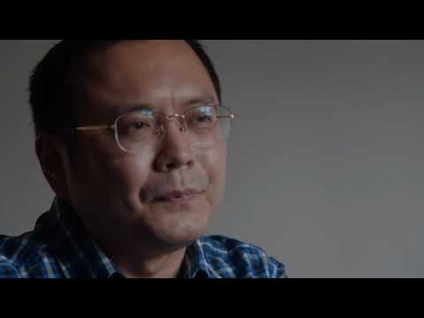 Muslim poet Cui Haoxin fears for the future of his people as China clamps down on minorities and religion. (Dec. 28)