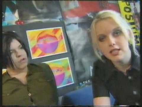 Kenickie - Nightlife [Lauren Laverne music video] on Channel 4's FRESH POP!