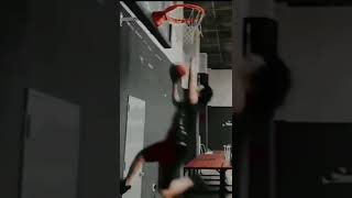 Download lagu Chanyeol vs Baekhyun 🤣 #exo # #chanyeol #baekhyun mp3