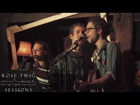 Skinny Love (Bon Iver Cover) - Hanno, Maria, Flo // ROSE TWIG SESSIONS
