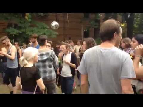 David Hasert plays "Cologne Megamix" at "God save the Cat "Open Air, Berlin