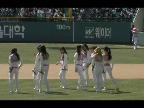 [Fancam] 100328 SNSD - Oh!, Gee@Pro Baseball Opening Game