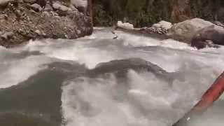 preview picture of video 'Kayak Río claro Los Queñes'