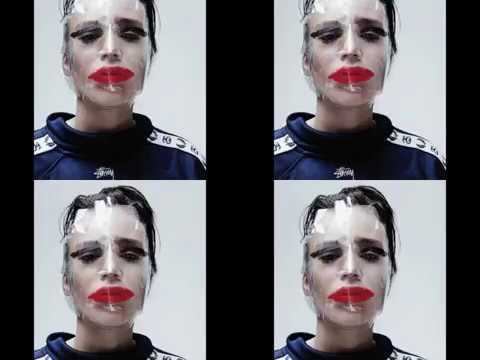 Fashion Graduate Exhibition - Umorismo di Eleonora Cocomazzi