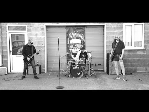 Mad Daddy - Hot Chicks (Official Video)