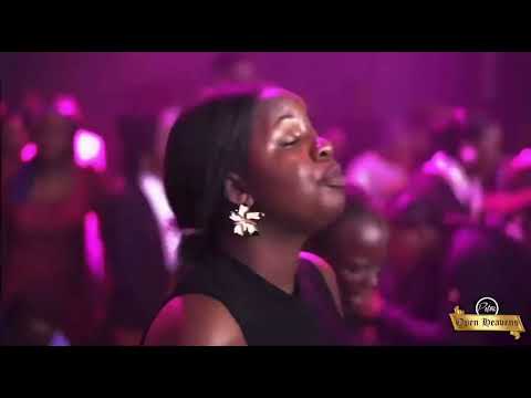 CAPACITY!! This Sunmisola Agbebi Okeleye Worship session would stir you to prayer. 