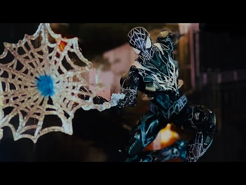 Square Enix Marvel Play-Arts-Kai Symbiote Spider-Man variant action figure review (ft: Red Warrior)