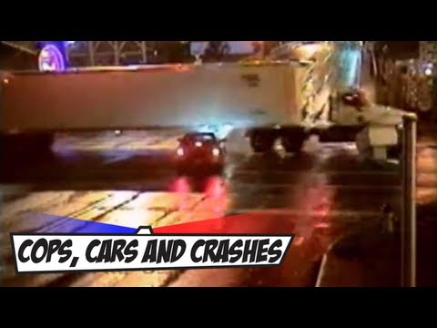 Crazy Car Crash at Crossroads
