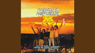 Download lagu Bendera ½ Tiang (Live) mp3 Download lagu Bendera ½ Tiang (Live) mp3