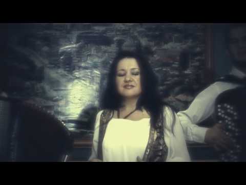Nena Savic - Dodirni me, poljubi me