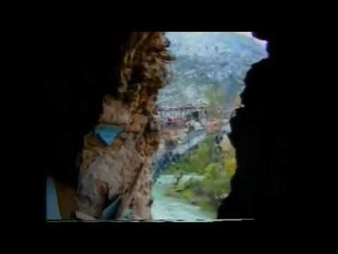 RUŠENJE STAROG MOSTA - Destruction of the Old bridge, Mostar, 1993