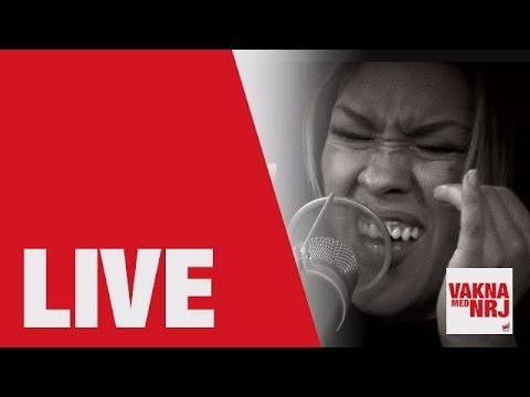 [LIVE] Young Squage ft. Stockholm syndrome - Hysteria - VAKNA MED NRJ